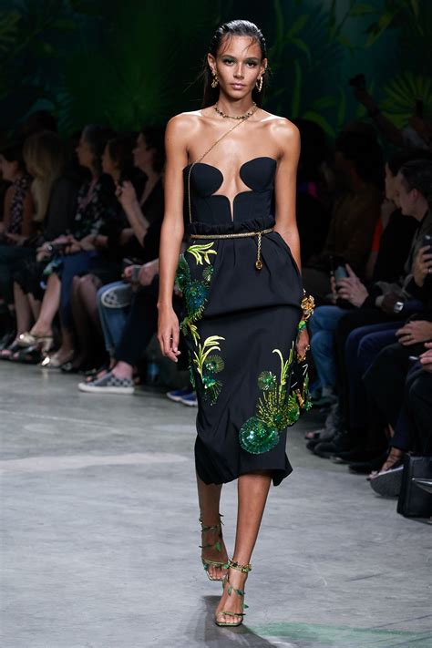 versace neue kollektion 2020|versace spring 2020.